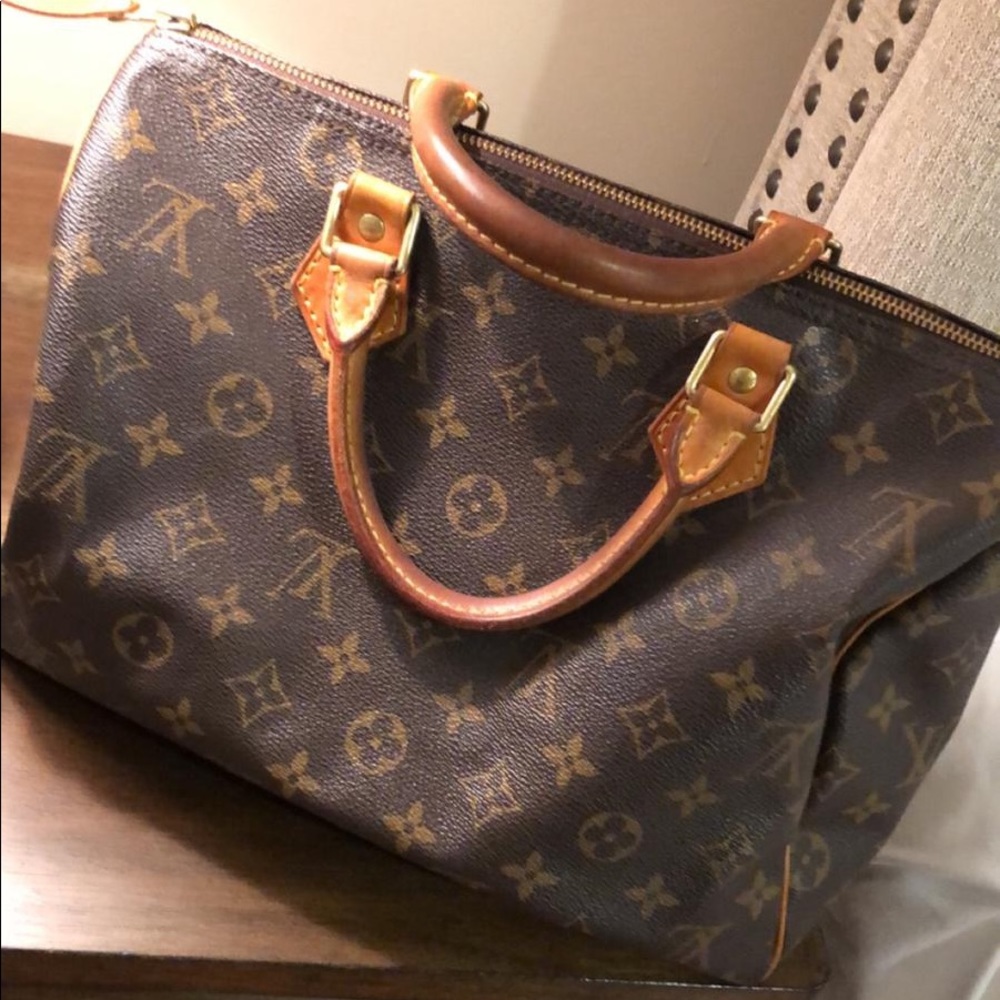 Louis Vuitton Speedy 30